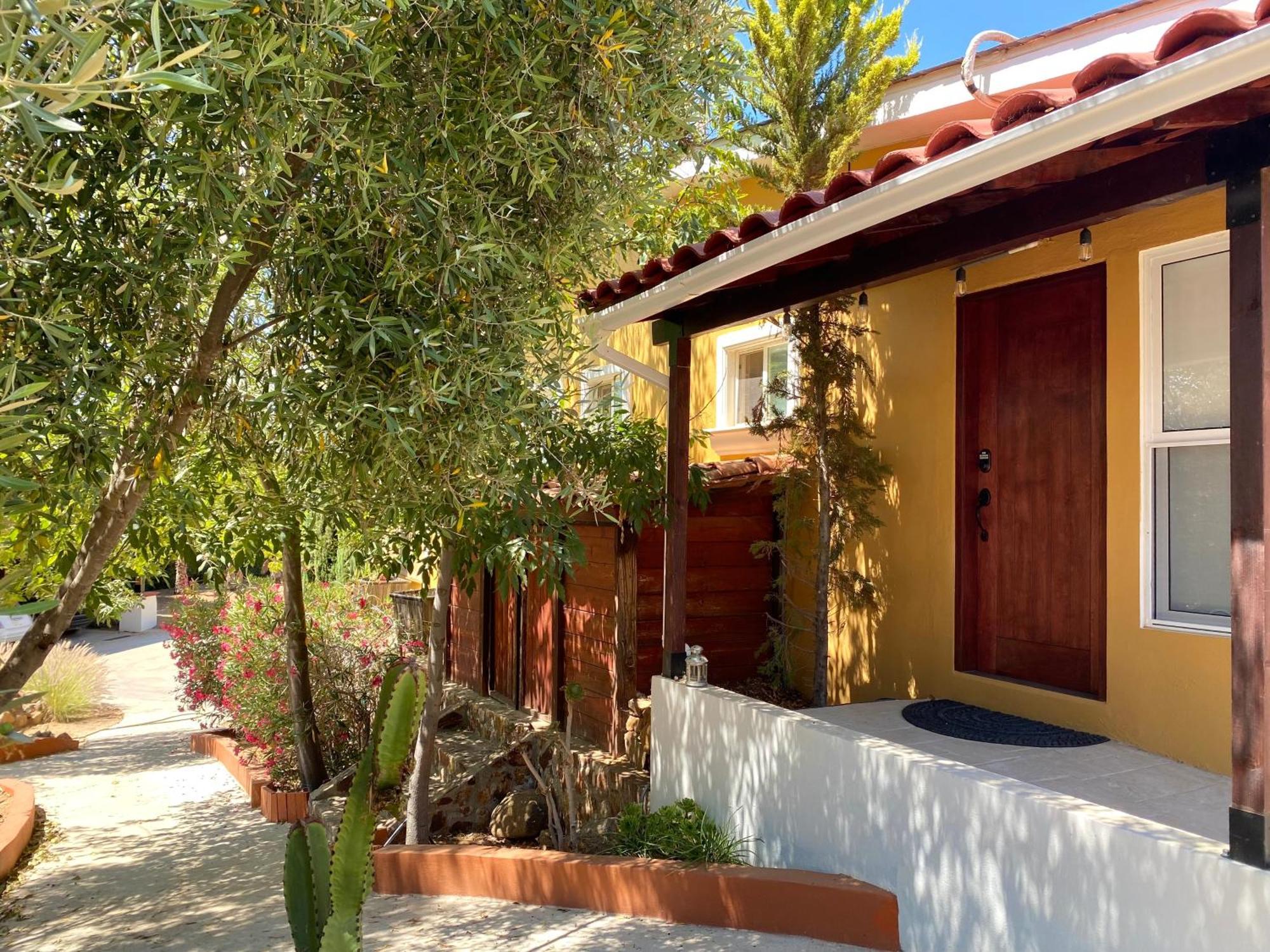 Tierra Mia Hacienda Ruta Del Vino Hotel Вале де Гуадалупе Екстериор снимка